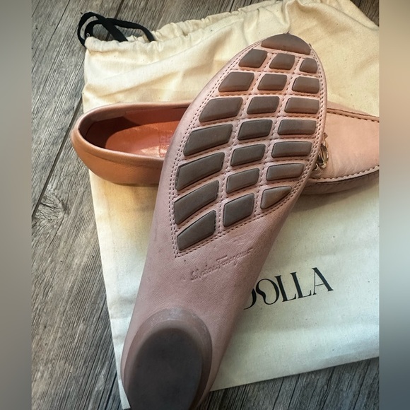 Ferragamo Pink Loafers 7.5 - Picture 4 of 5